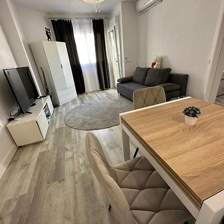 Dom Goscinny 8,3-41 Poznaň Exteriér fotografie